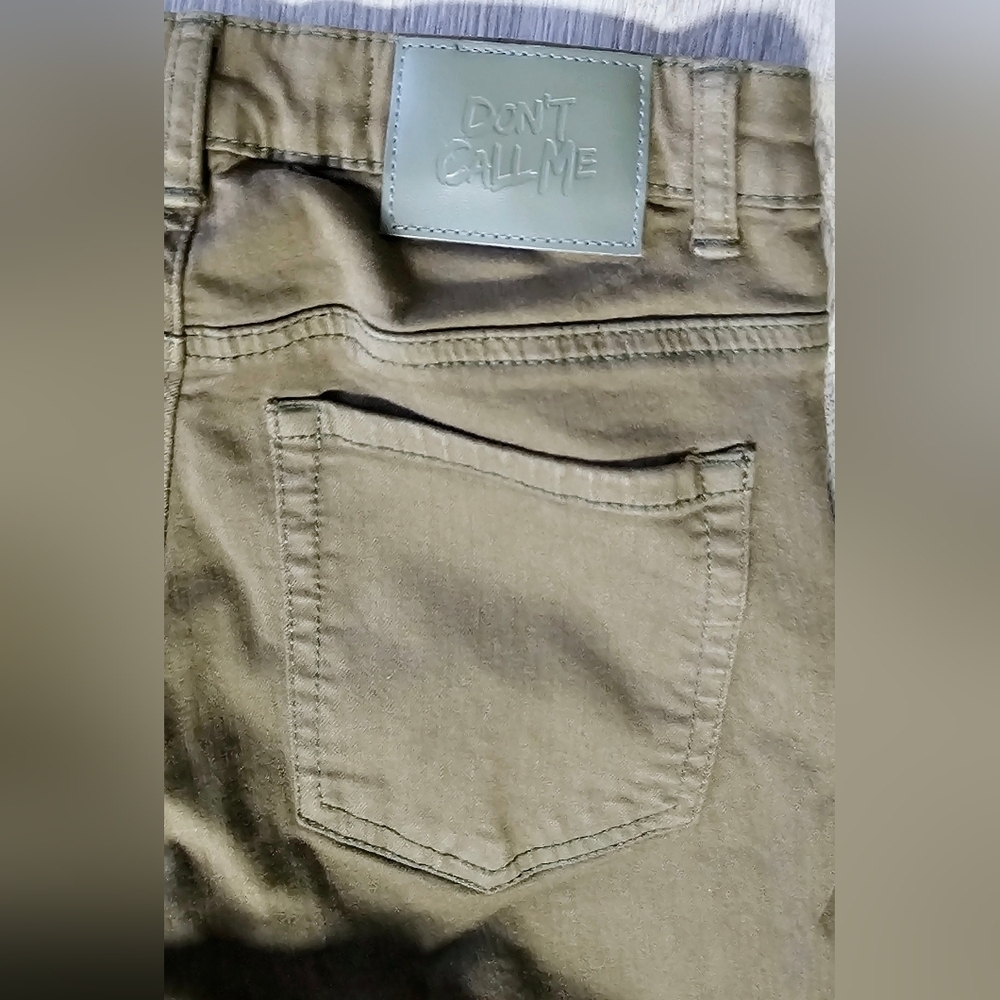Size 24/34 Skinny High-Rise Olive Pants - Picture 5 of 5